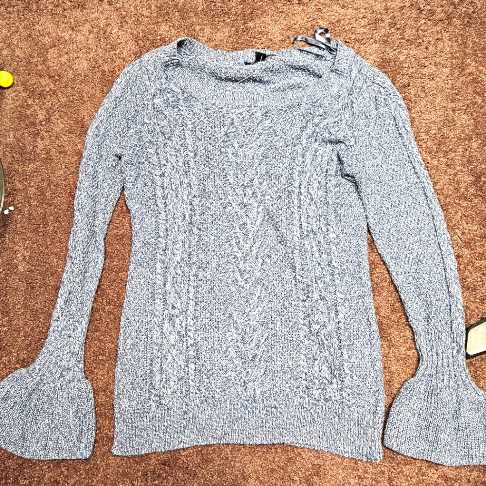Roz & Ali Flared Sleeve Blue Knitted Women's Sweater Size  Small Petite